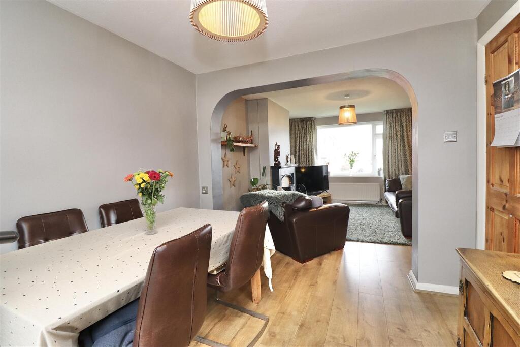 Moorfield Way, Wilberfoss, York photo 2