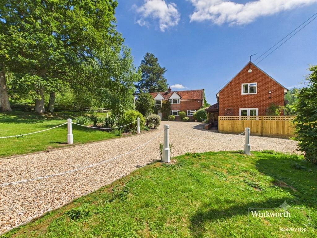Crookham Common, Thatcham, Berkshire, RG19 photo 2