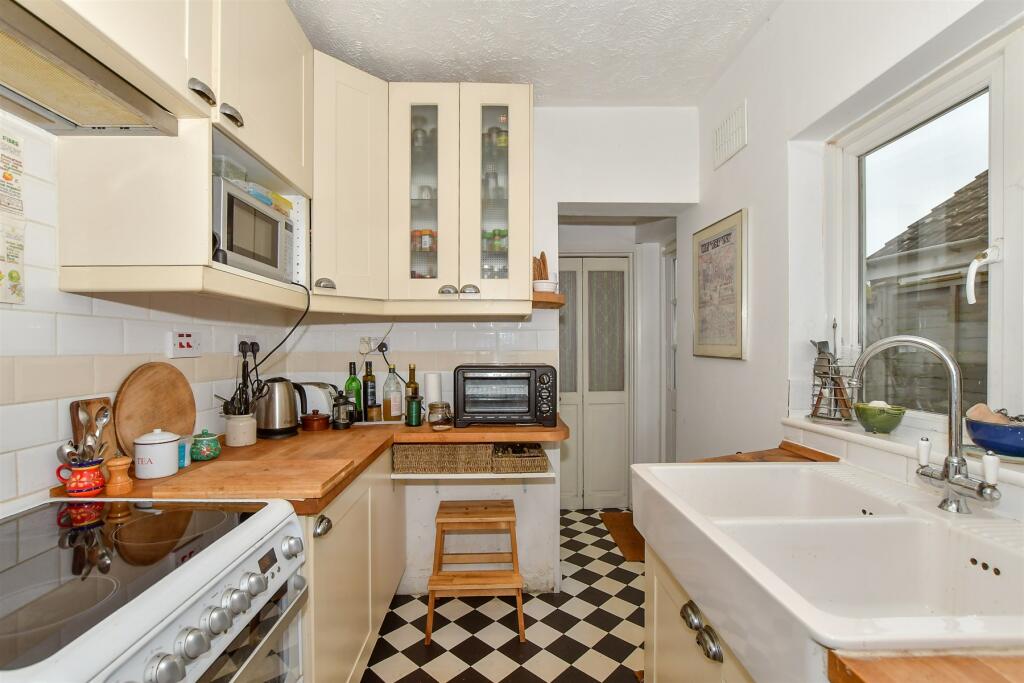 Main image of property: Queens Road, Snodland, Kent