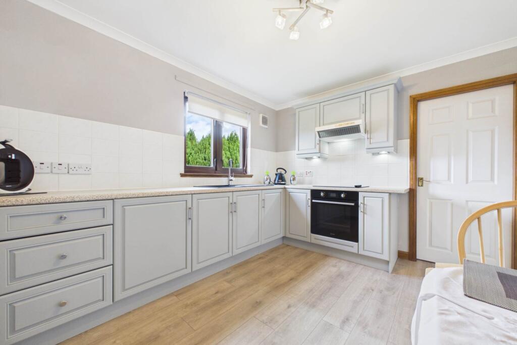 House in Motherwell, South Lanarkshire - View 3