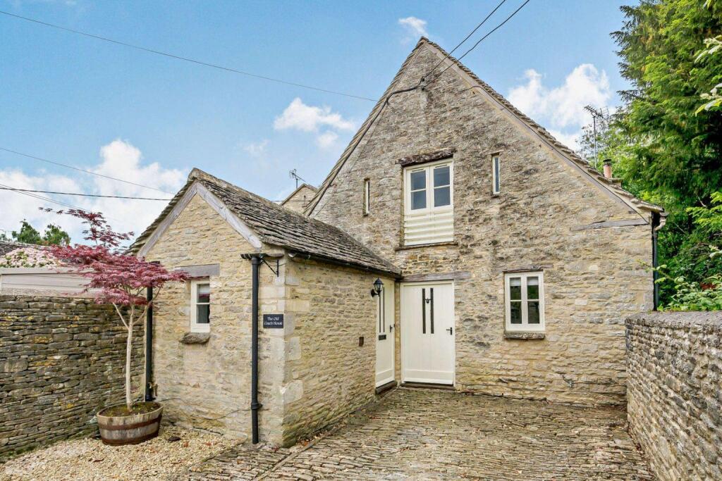 Main image of property: The Old Coach House, Meysey Hampton