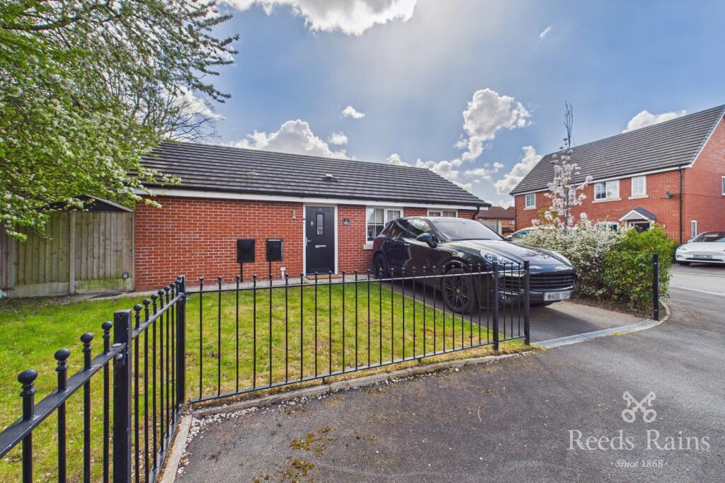 Main image of property: Lomas Close, Salford, M5