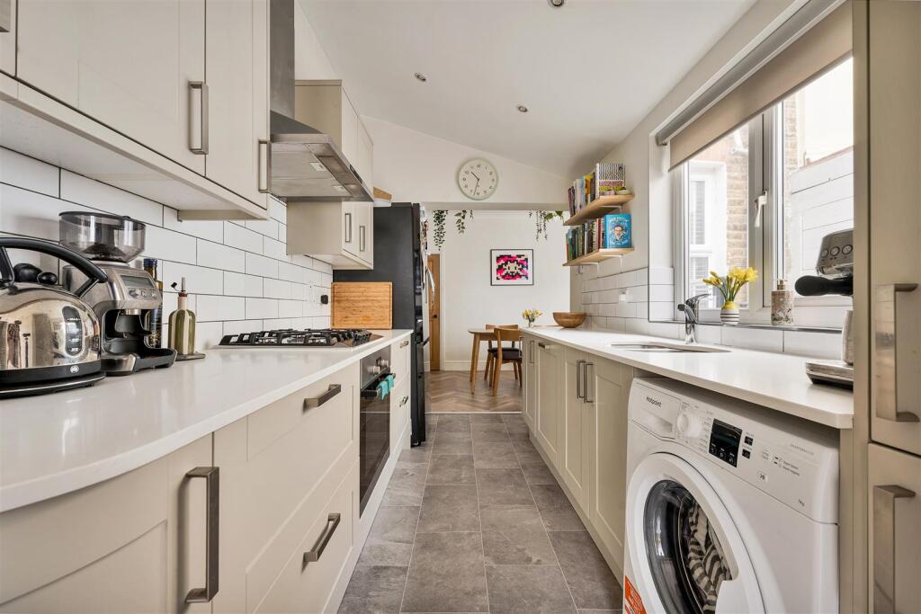 House in London, Leytonstone - View 4