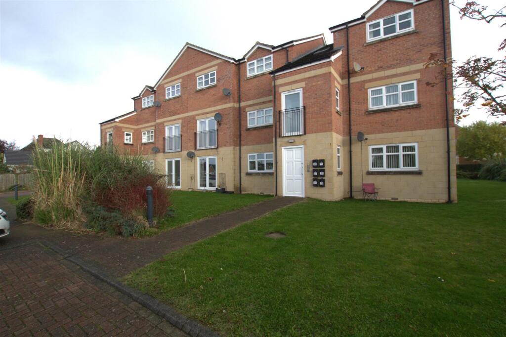 Main image of property: Dixons Bank, Marton-In-Cleveland