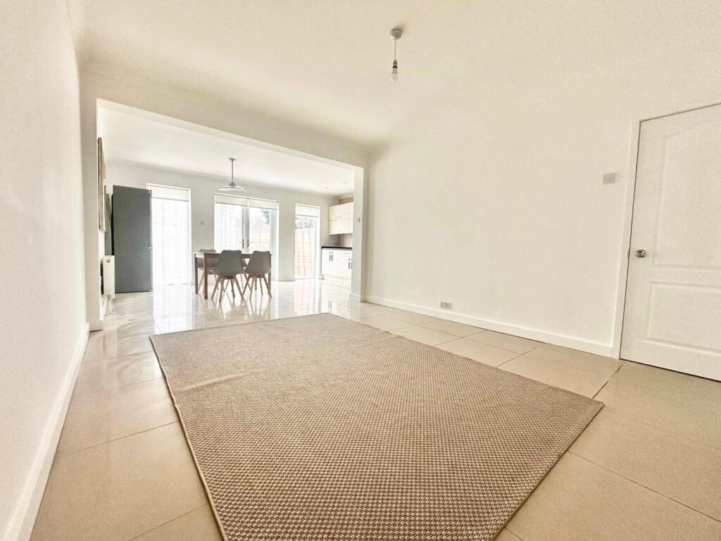 House in London - View 4