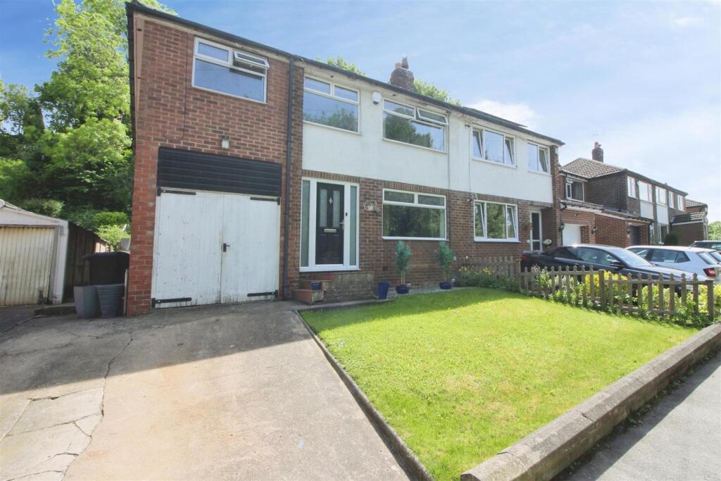 Main image of property: Oxford Drive, Kippax, Leeds