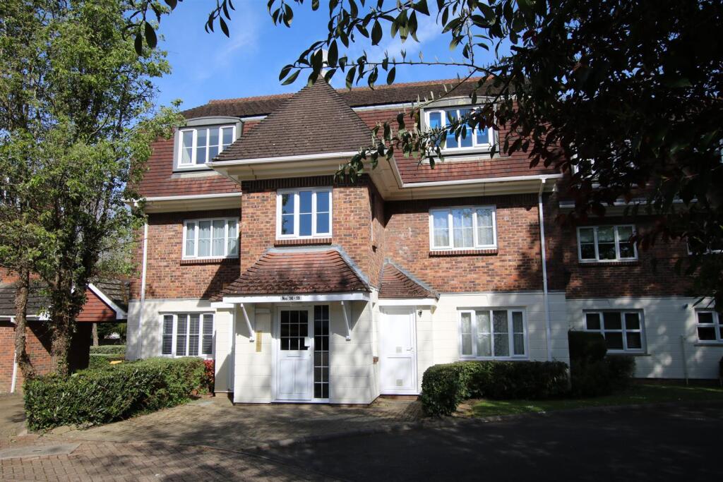 Main image of property: Greenacres, North Parade, Horsham