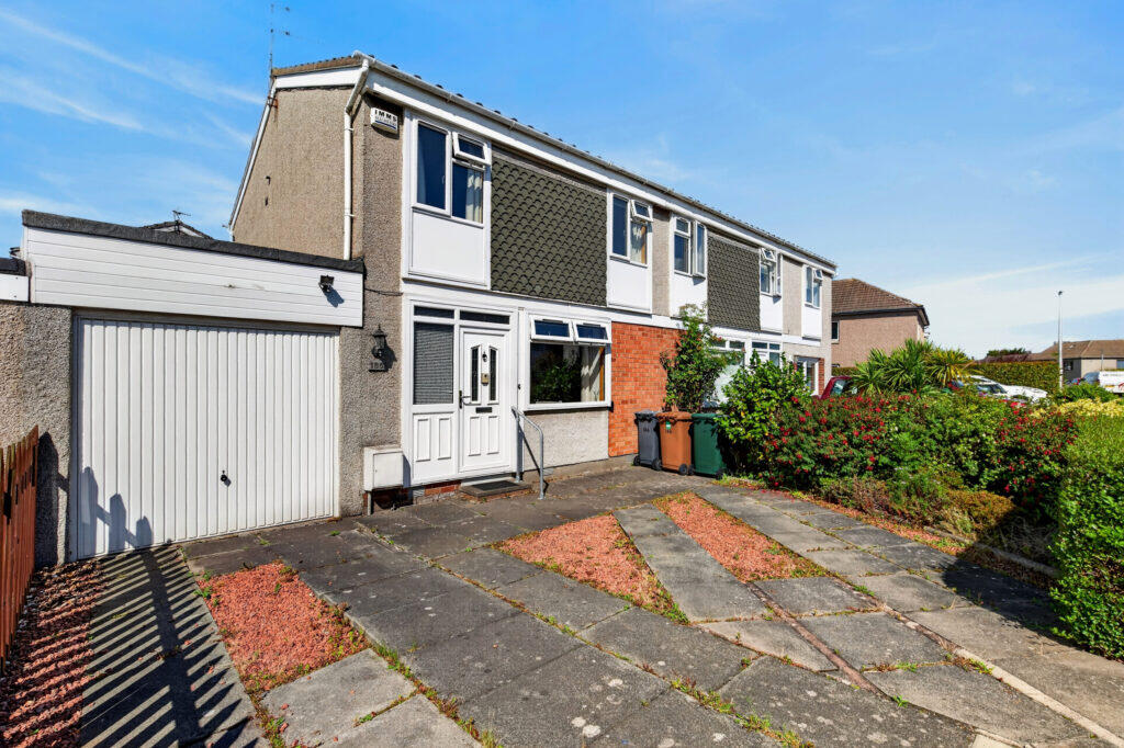 Main image of property: 186 Mountcastle Crescent, Edinburgh, EH8 7SX