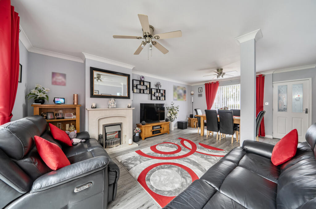 House in Swindon, Rodbourne Cheney - View 2
