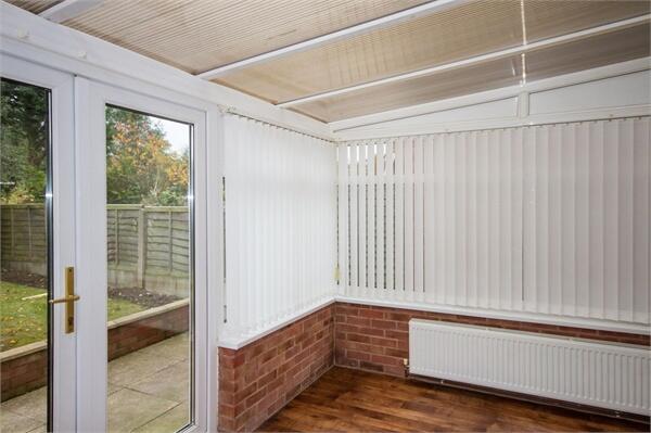 Rosewood Gardens, Essington, Wolverhampton, WV11 photo 4