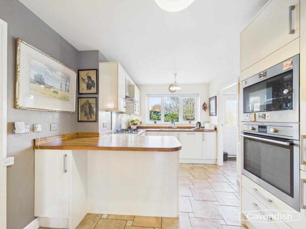 Wrexham Road, Pulford, CH4 photo 4