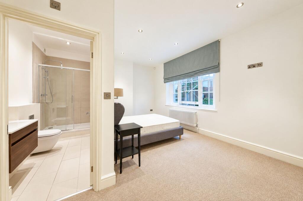 Apartment in London - View 3