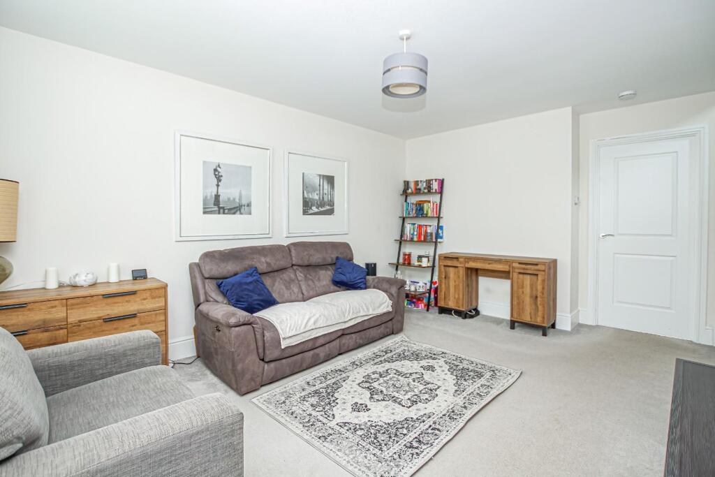 Shackleton Grove, Leighton Buzzard photo 2