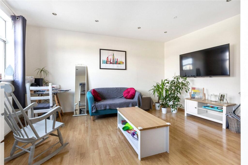 Main image of property: Avarn Road, London, SW17