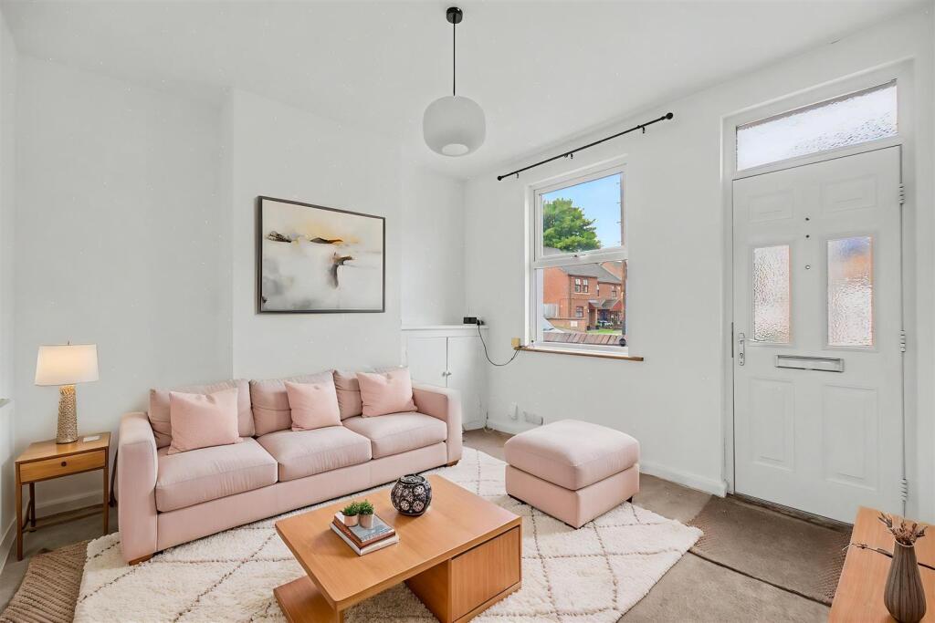 House in Nottingham, Stapleford - View 2