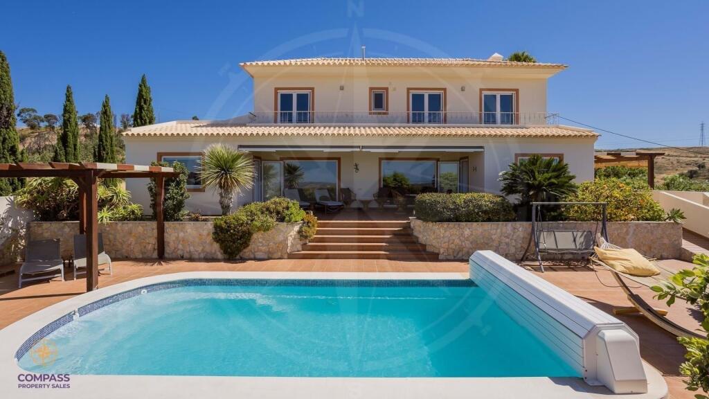 Main image of property: Algarve, Tavira (Santa Maria e Santiago)