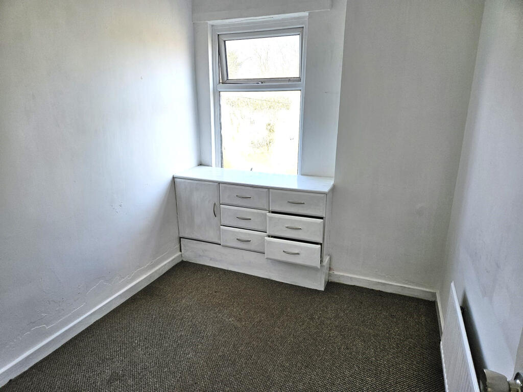 Ollier Avenue, Manchester, M12 photo 3