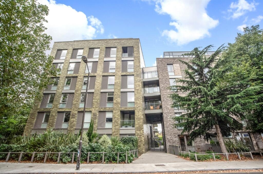 Main image of property: Woods Road London SE15