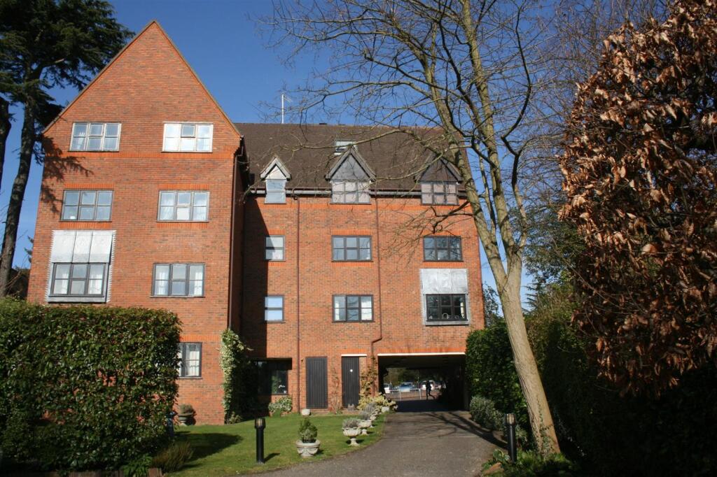 Main image of property: STATION ROAD, LEATHERHEAD, KT22