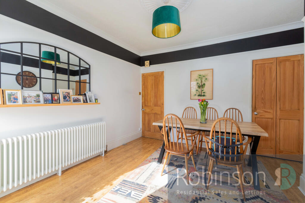 House in Slough - View 4