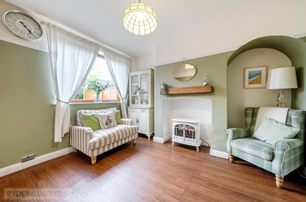 House in Oldham, Shaw and Crompton - View 3