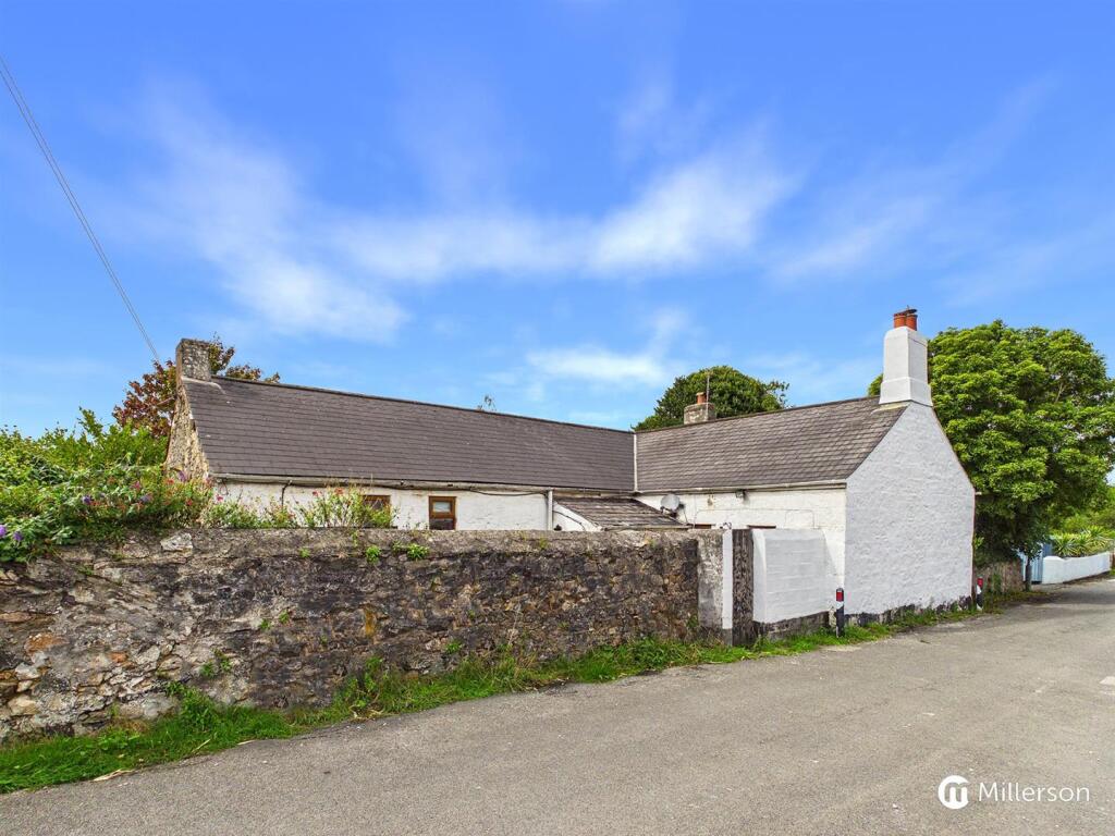 Main image of property: Maynes Row, Tuckingmill, Camborne