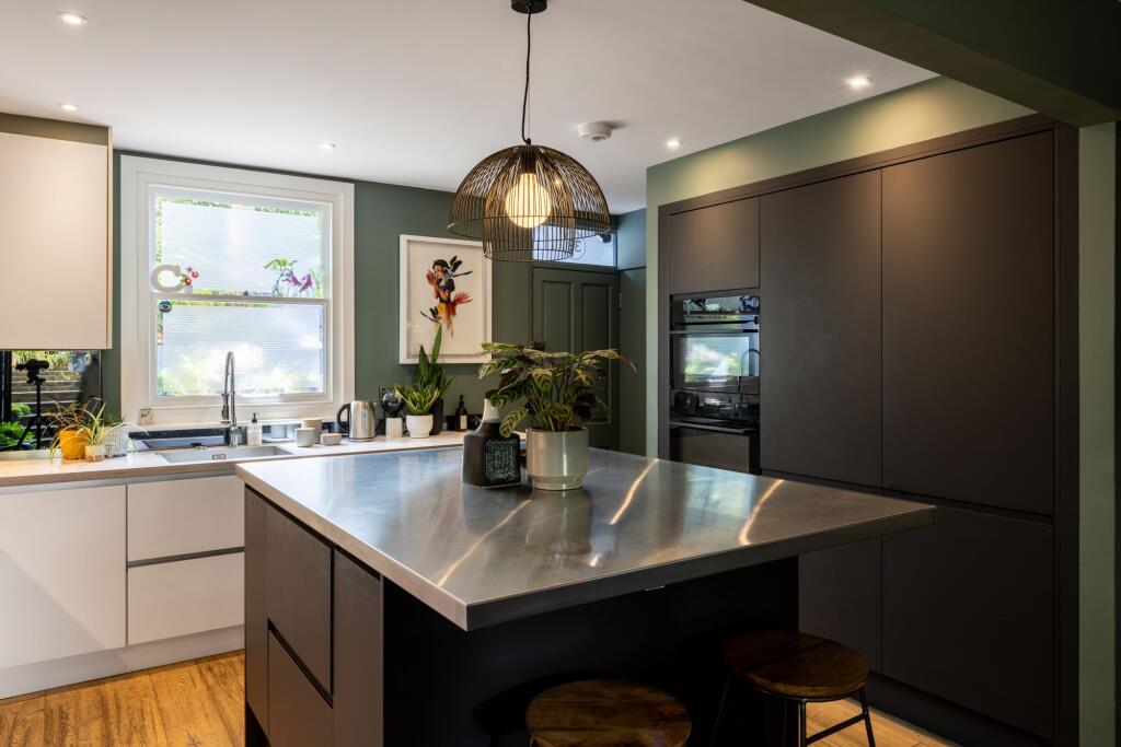 House in Hove, Brighton and Hove - More