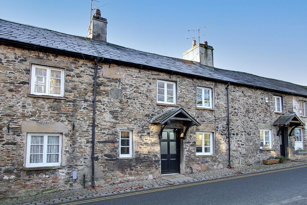 Main image of property: 16 FAIRBANK, KIRKBY LONSDALE, LA6 2BD