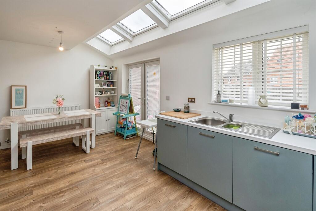 House in Walsall, West Midlands - View 4