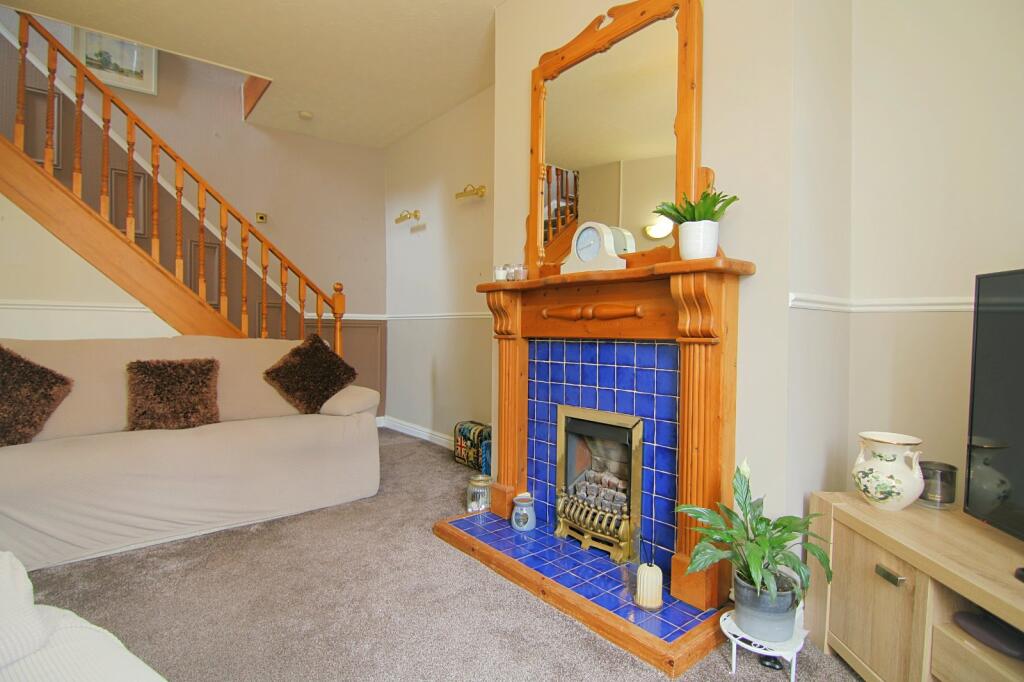 House in Bradford, West Yorkshire - View 4