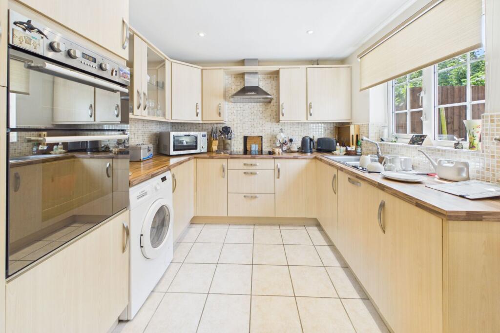 Lytham Park, Oundle, Northamptonshire, PE8 photo 4