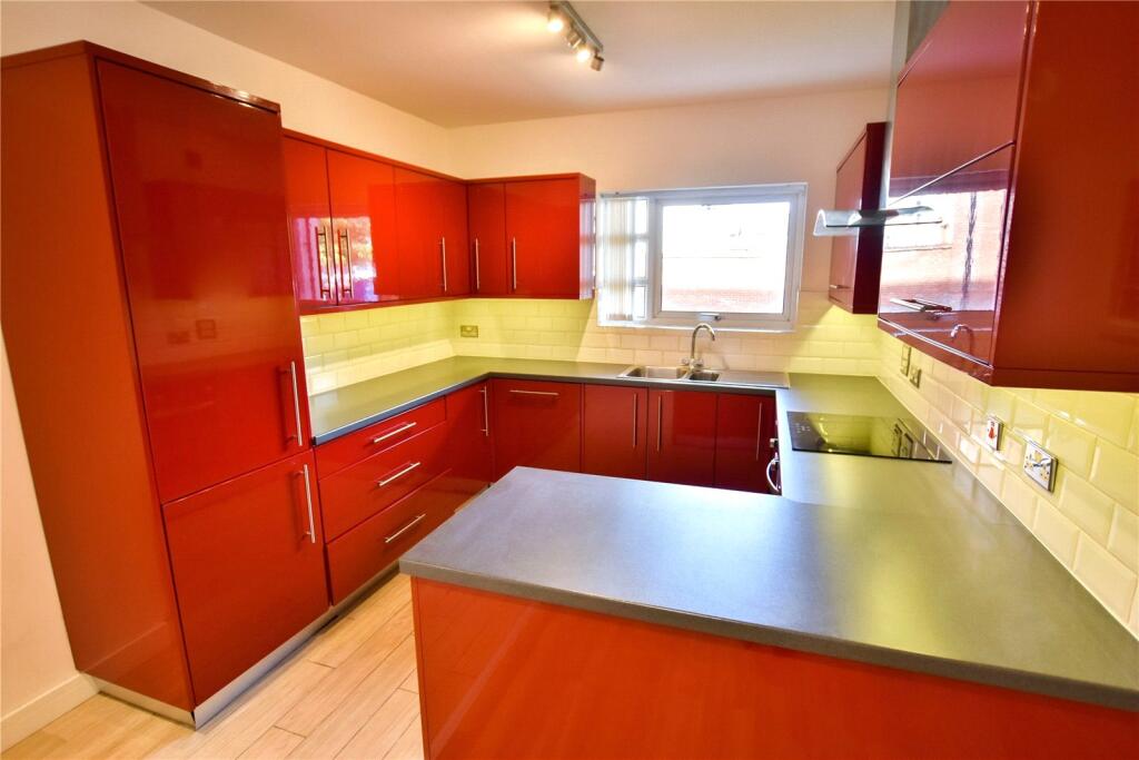 Apartment in Manchester - View 5