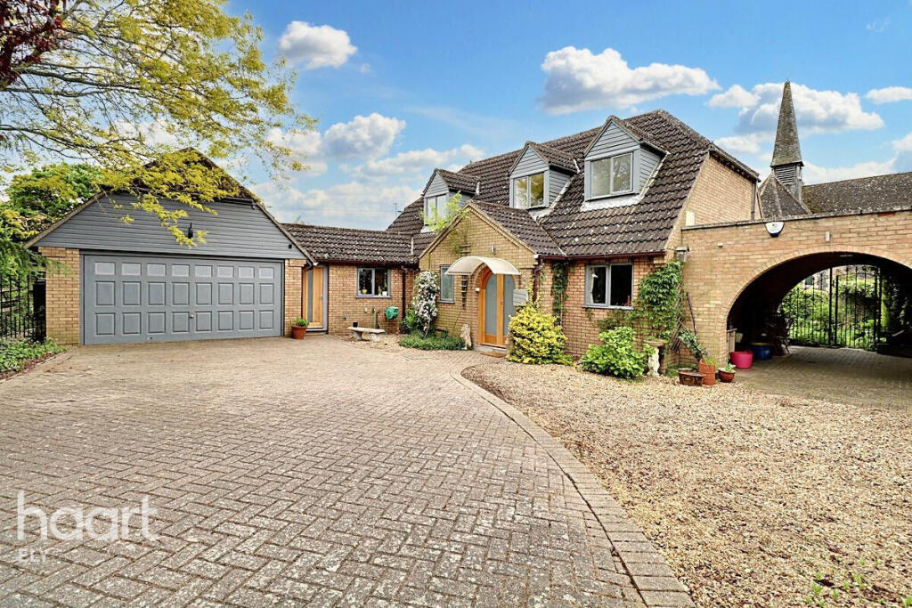 3 Bedroom Detached in CB7 4UP