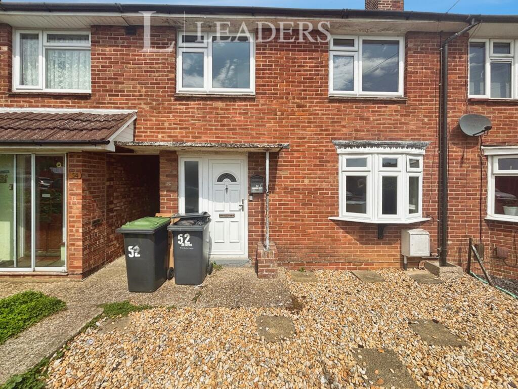 Main image of property: Redbridge Grove, Havant, Hampshire