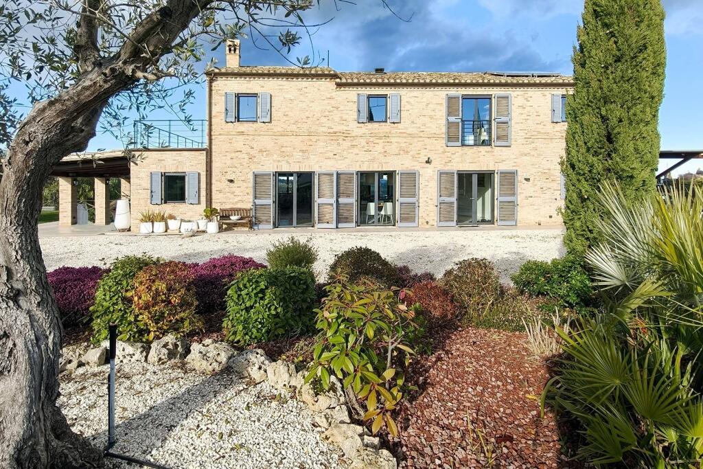 Main image of property: Le Marche, Fermo, Monterubbiano