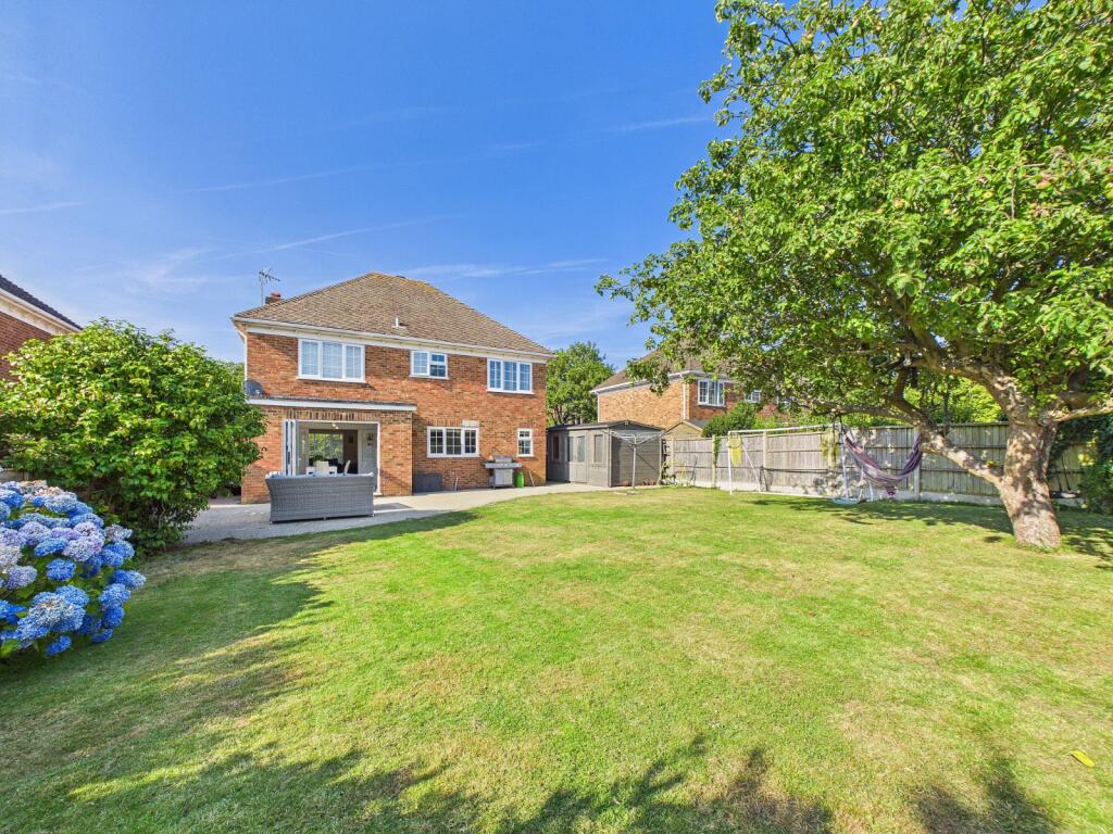 House in Folkestone, Morehall - View 2