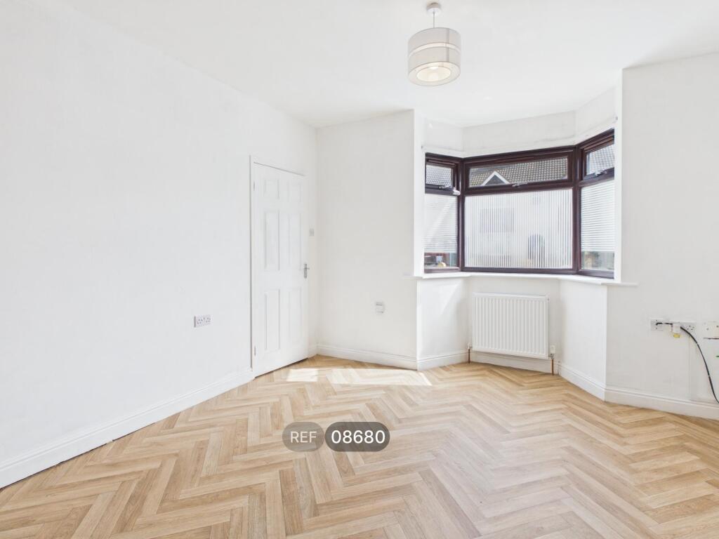 House in Hull, Kingston upon Hull - View 5
