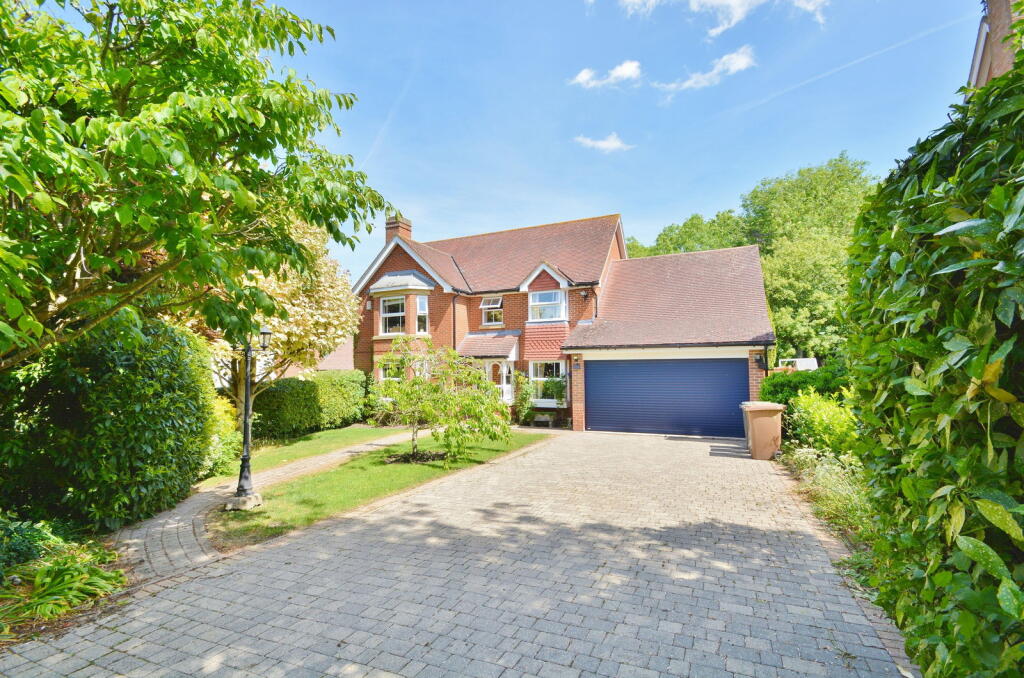 Main image of property: Swan Gardens, Tetsworth