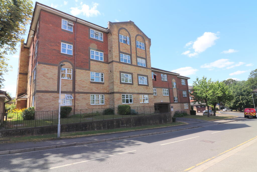 Main image of property: Garter Court, Knights Field, Old Bedford Road, Luton, LU2 7LL