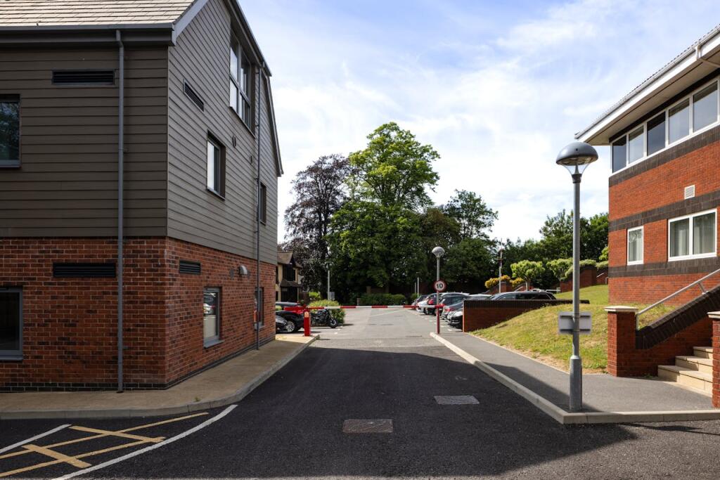 Spinnaker House First Floor External 9.jpg