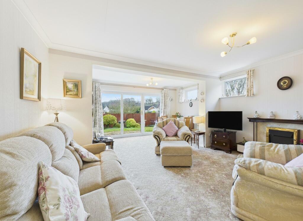 Gorse Close, Calverton, Nottingham photo 2