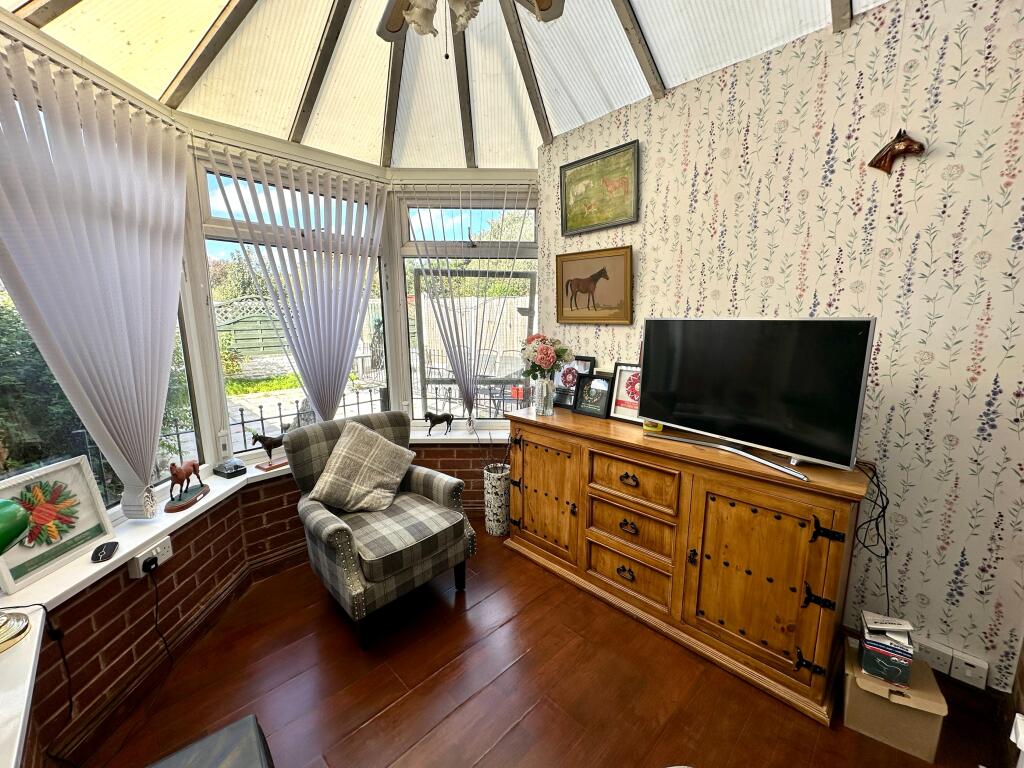 House in Sandwell, West Midlands - View 5