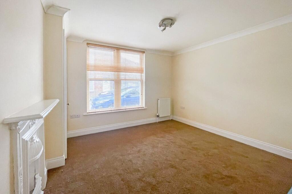 Apartment in Portsmouth - More