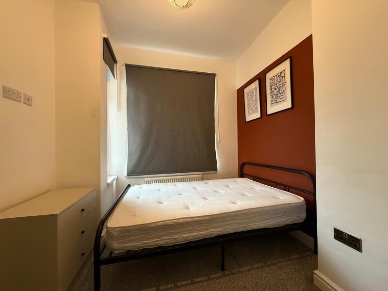 House in Sheffield, South Yorkshire - View 2