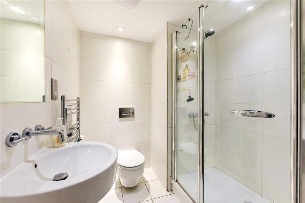 Apartment in London, Canada Water, Rotherhithe - View 5