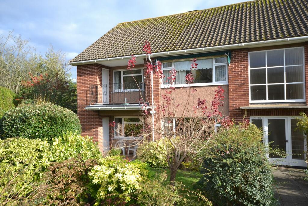 2-bed flat on East Budleigh Road, Budleigh Salterton, Devon, £210,000