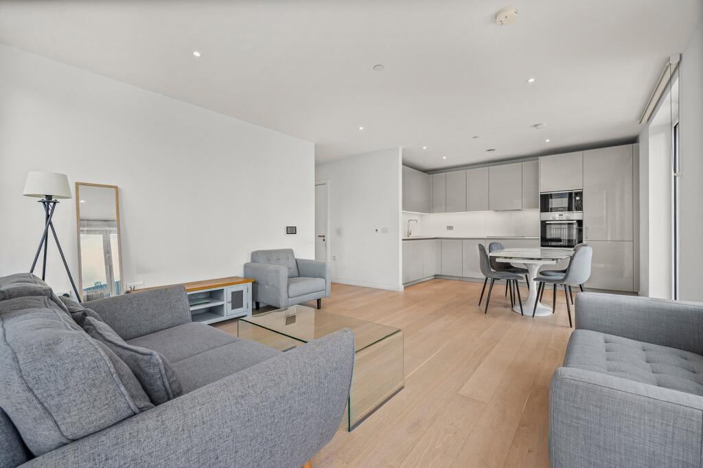 Apartment in London - More