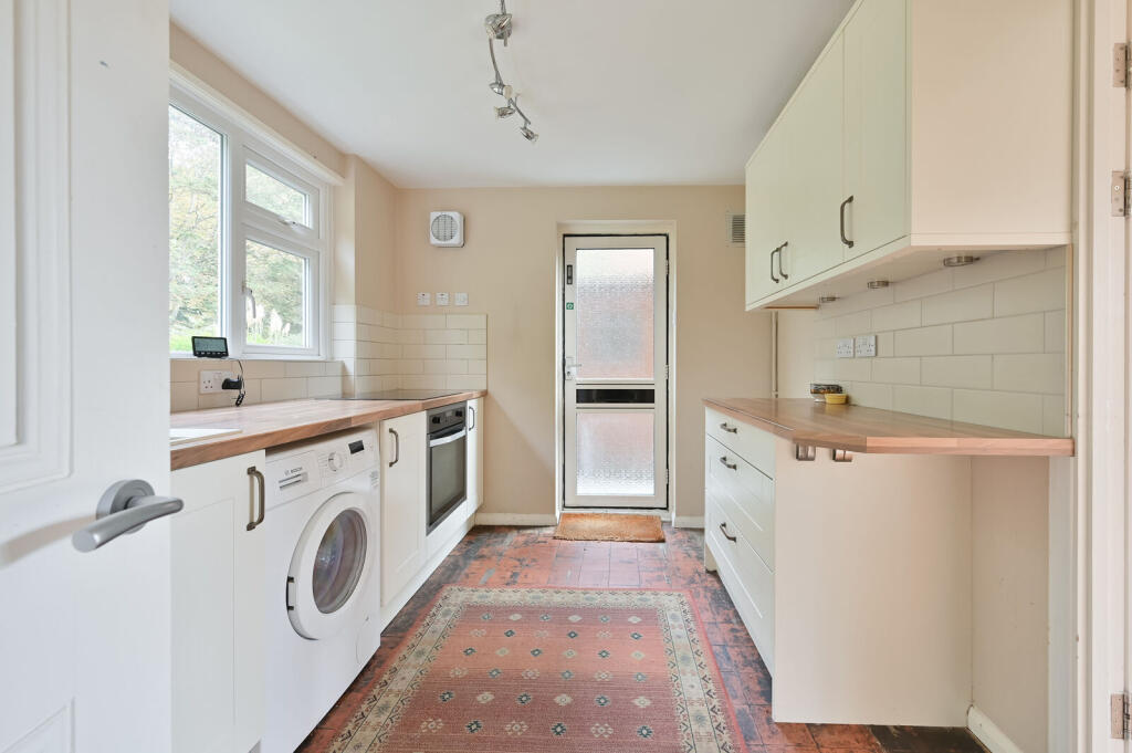 House in Watford - View 4