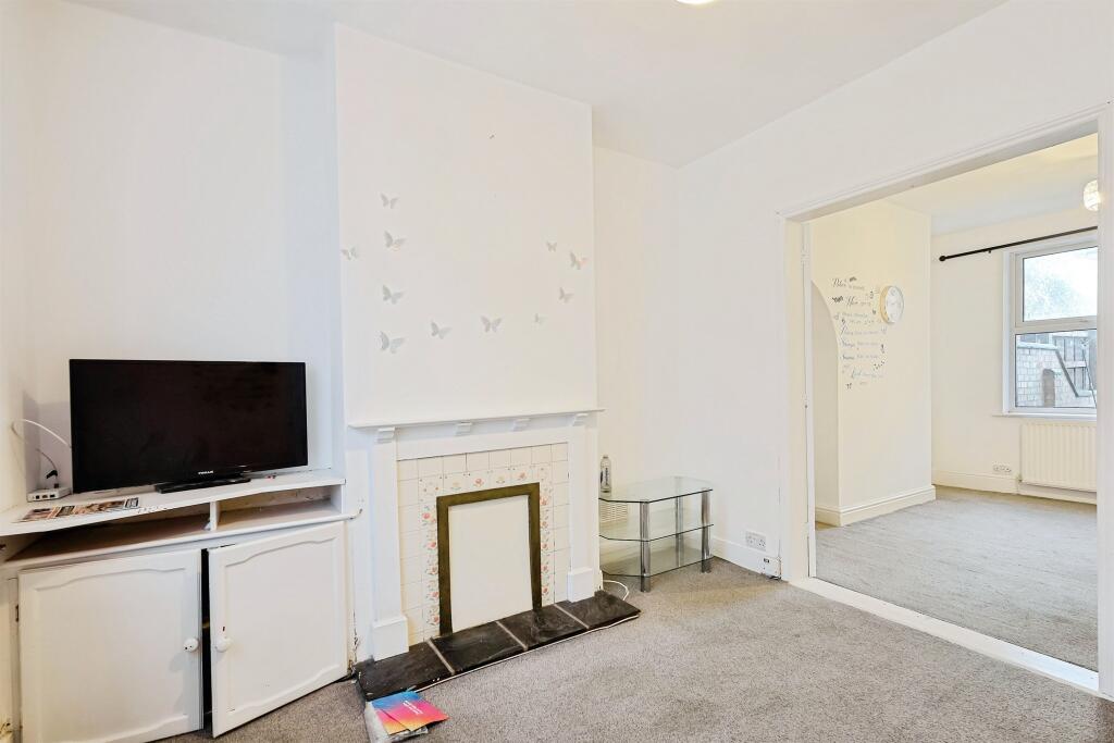 House in Northampton, West Northamptonshire - View 3
