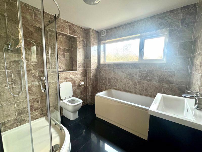 Apartment in Enfield - More